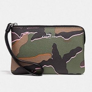 COACH CAMO WRISTLET